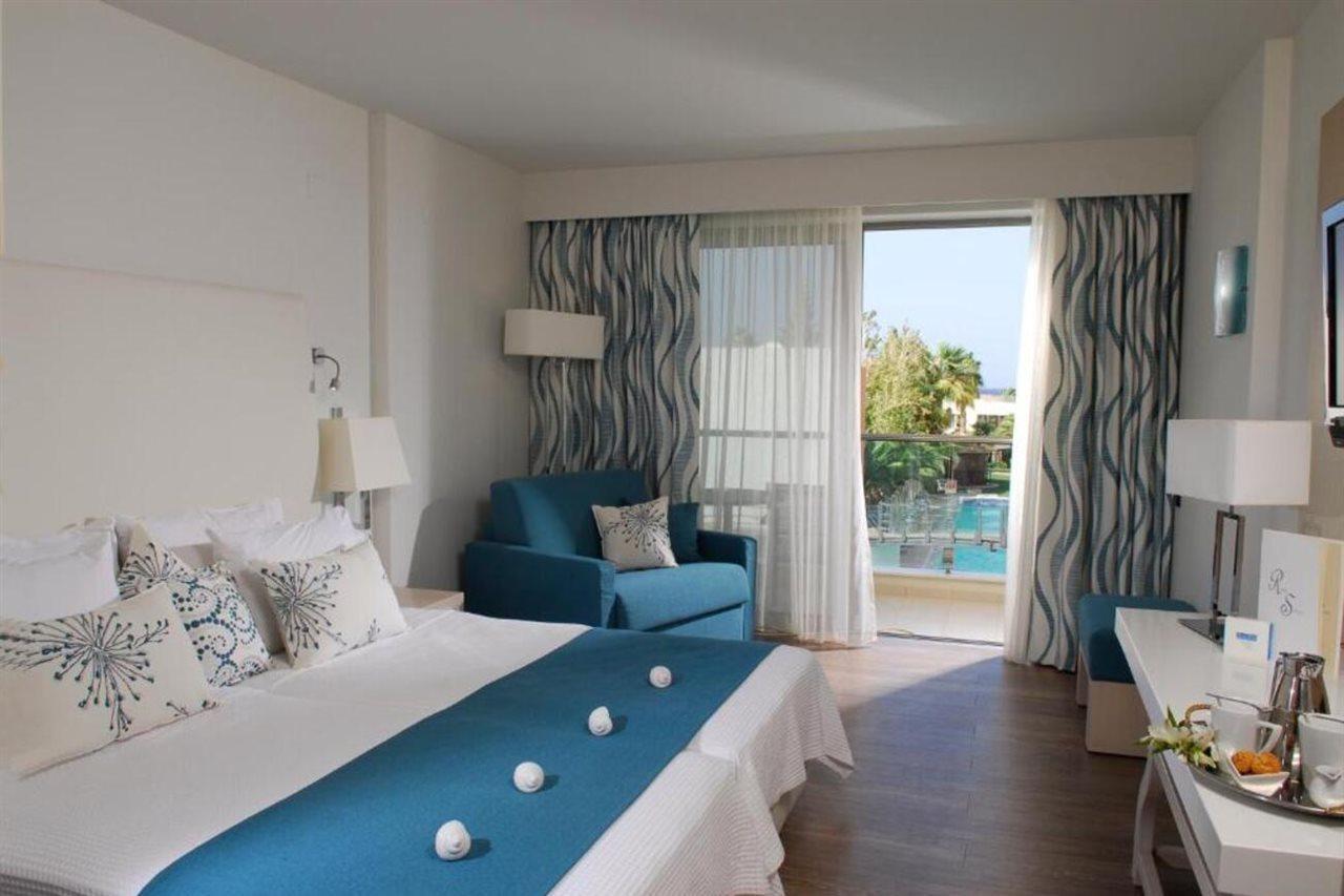 Minos Mare Hotel プラタネス エクステリア 写真
